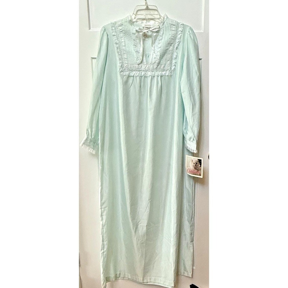 Vintage 1970s Barbizon Cuddleskin Nightgown Small Mint Green Lace NOS USA